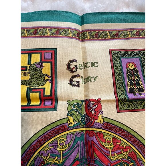 Vintage NOS Celtic Glory Book of Kells Tea Towel - Picture 2 of 8